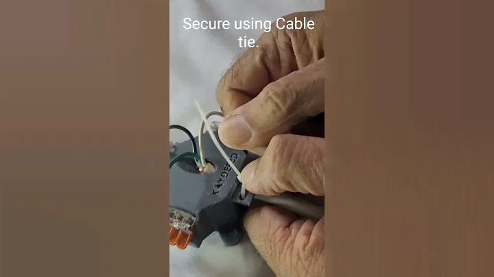 Securing the cable on the 3way Wago terminal block using cable tie #wiring #wago221#wago #kaydee3d